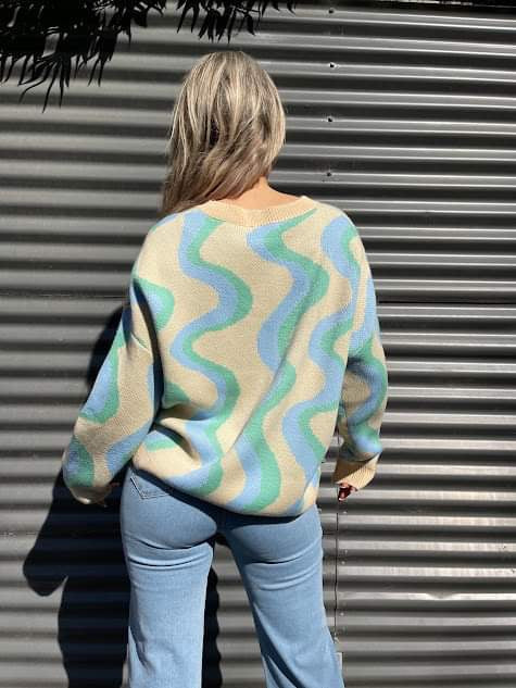 Annie Vertical Wave Knit