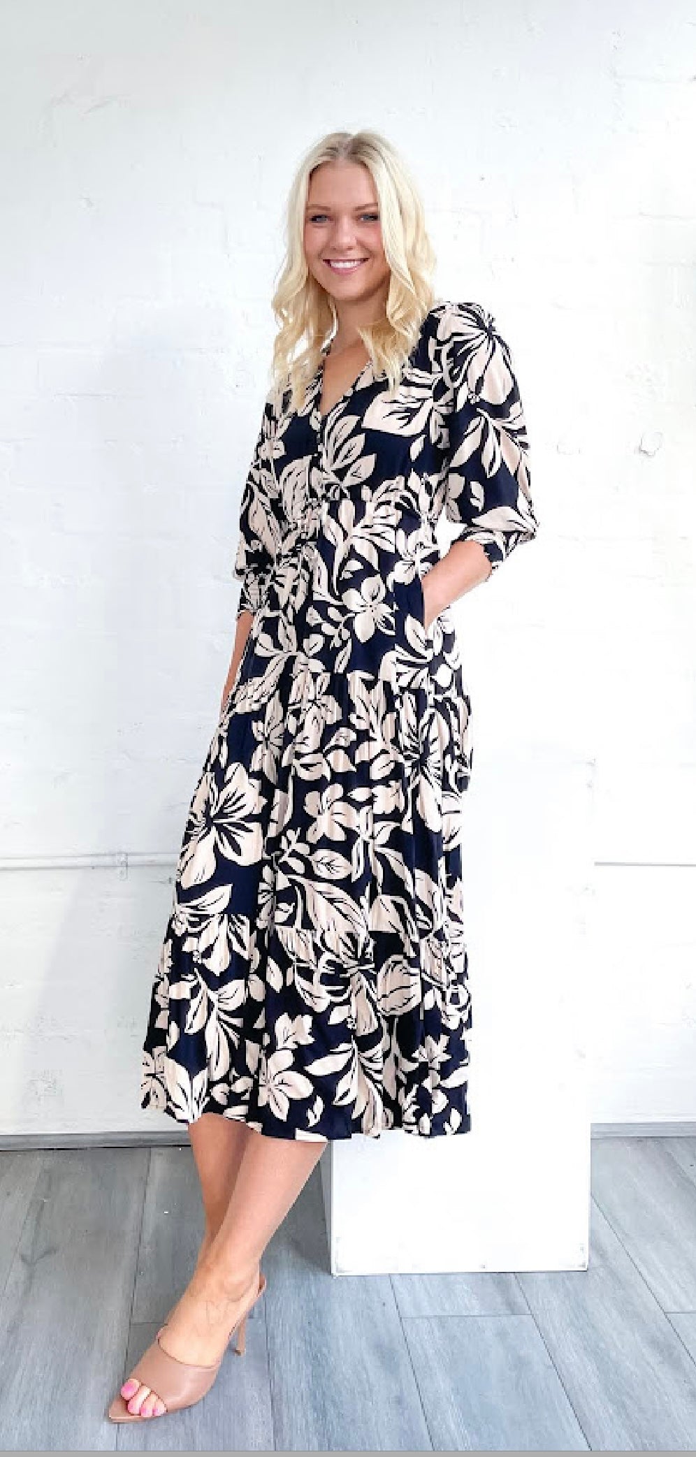 Annabelle Mono Floral -Black/Beige