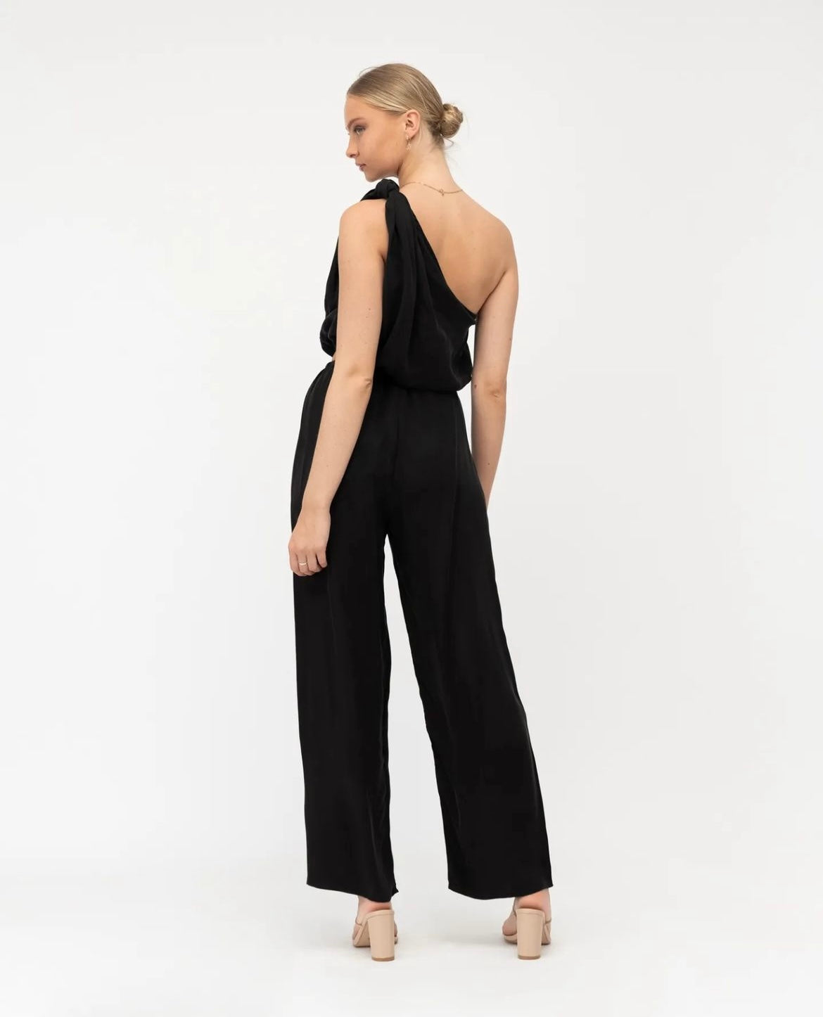 White Closet Cupro Knot Shoulder Top - Black
